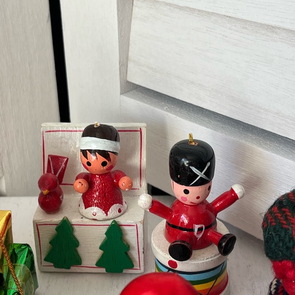 VTG CHRISTMAS ORNAMENTS HOLIDAY - Picture 4 of 12